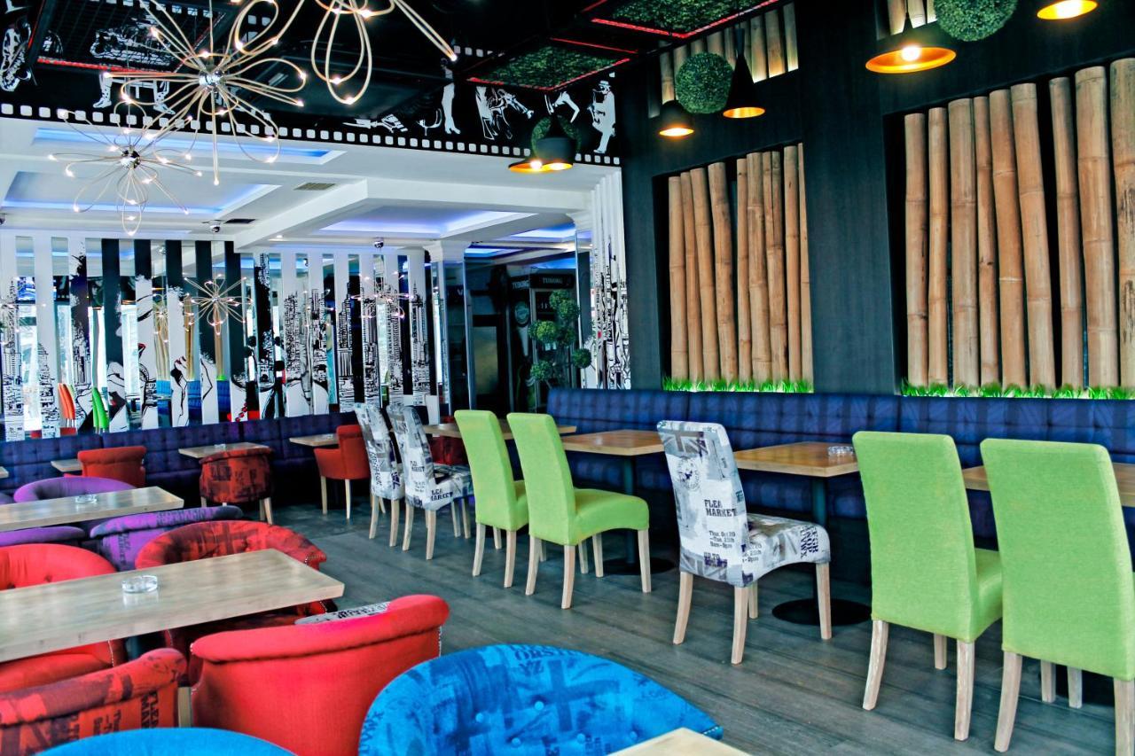 Estrada Lux Hotel Beograd Ngoại thất bức ảnh